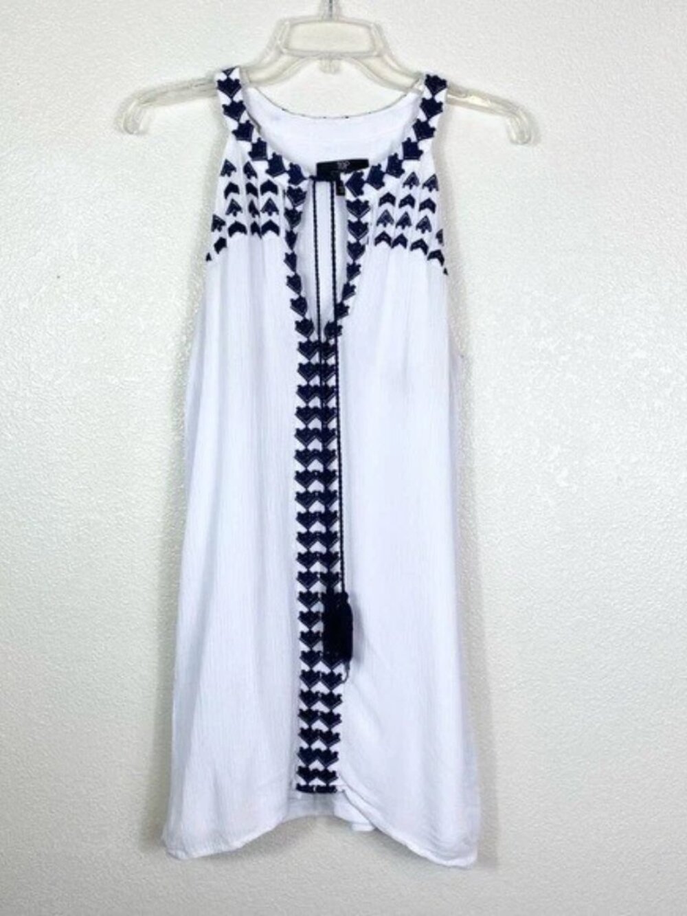Top Stitch White & Navy Crinkled Embroidered Mini Dress Size S